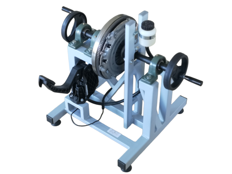 Model sprzęgła sterowanego hydraulicznie